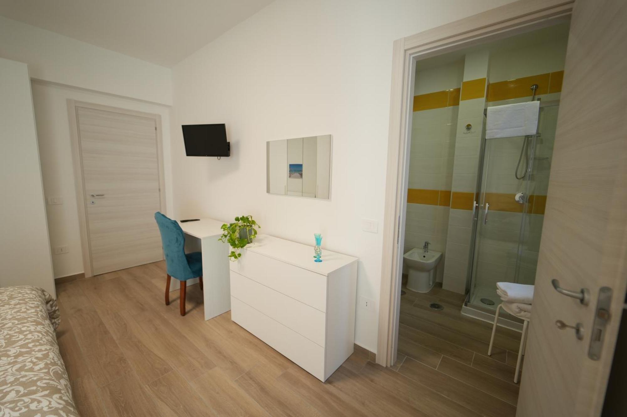 Panorama Vesuvius Affittacamere Guesthouse With Lift Near To Subway In Napoli Center Dış mekan fotoğraf