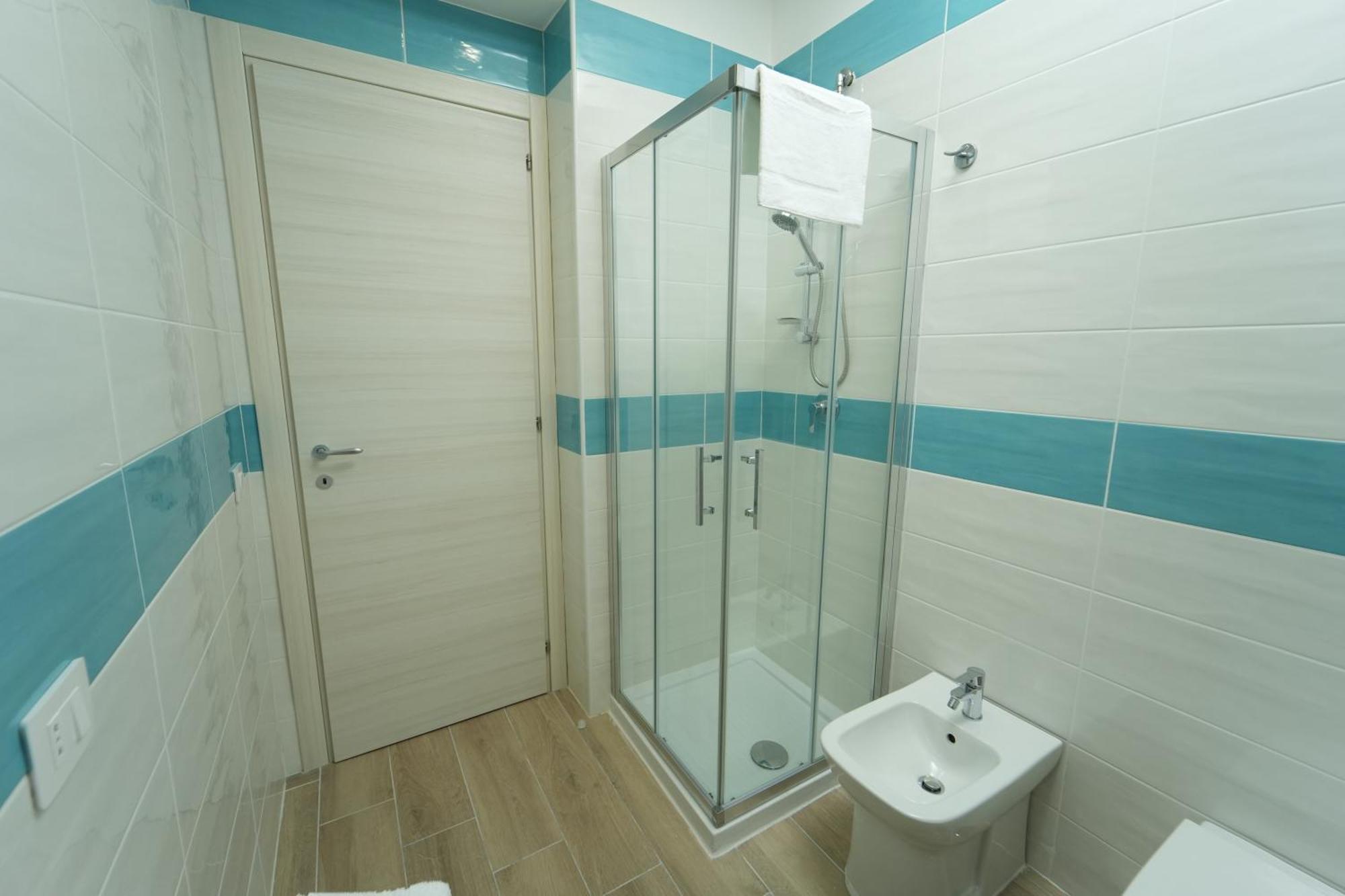 Panorama Vesuvius Affittacamere Guesthouse With Lift Near To Subway In Napoli Center Dış mekan fotoğraf